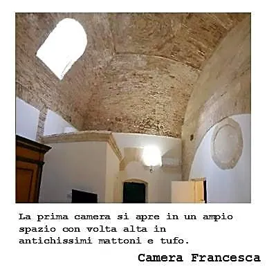Domus Arsia Couette-café 3*
